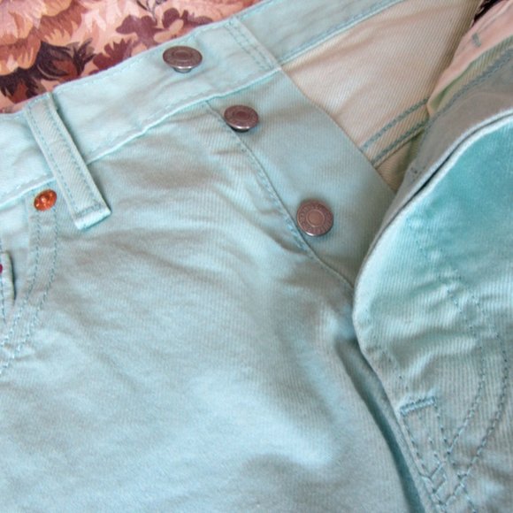 Levi's 501 Women Shorts Color:Aqua sz.30 Cuffed Button Denim - Picture 5 of 5